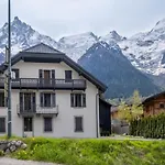 Overlooking Mont Blanc With Parking * Chamonix