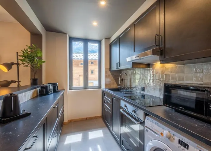 Apartment Newly Renovated With Mont Blanc View